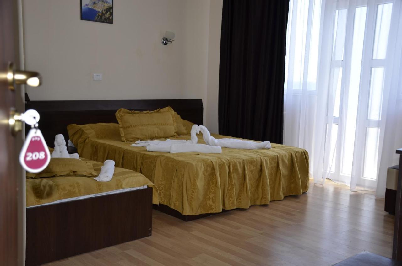 Vila Julia Costinești Εξωτερικό φωτογραφία